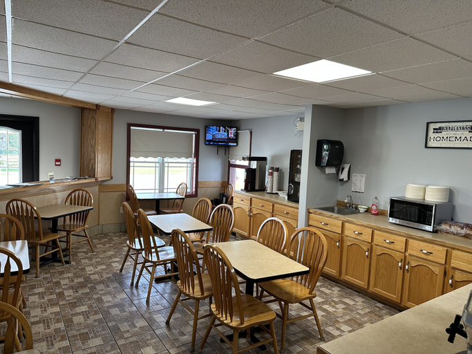 Food & Drinks 5, Travellers Inn, Sunbury