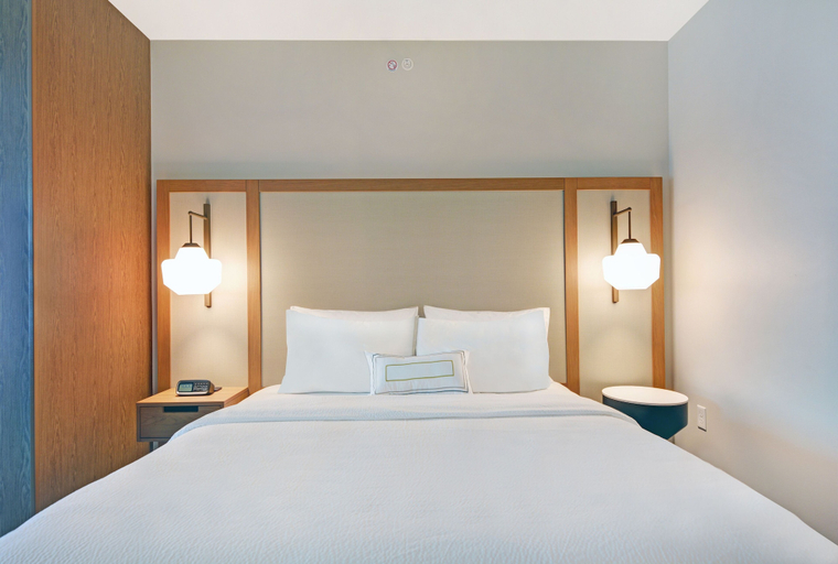 Bedroom 4, Fairfield Inn & Suites by Marriott Houston NASA/Webster, Houston