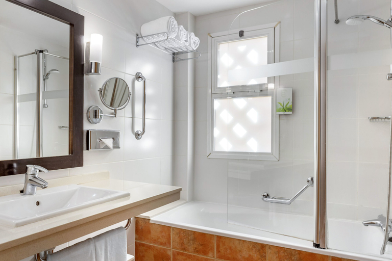 Bathroom 4, Sunset Harbour Club, Santa Cruz de Tenerife