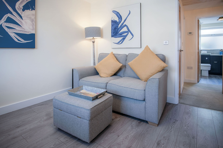 Others 5, Myrtle - 1 Bedroom Apartment - Saundersfoot, Pembrokeshire