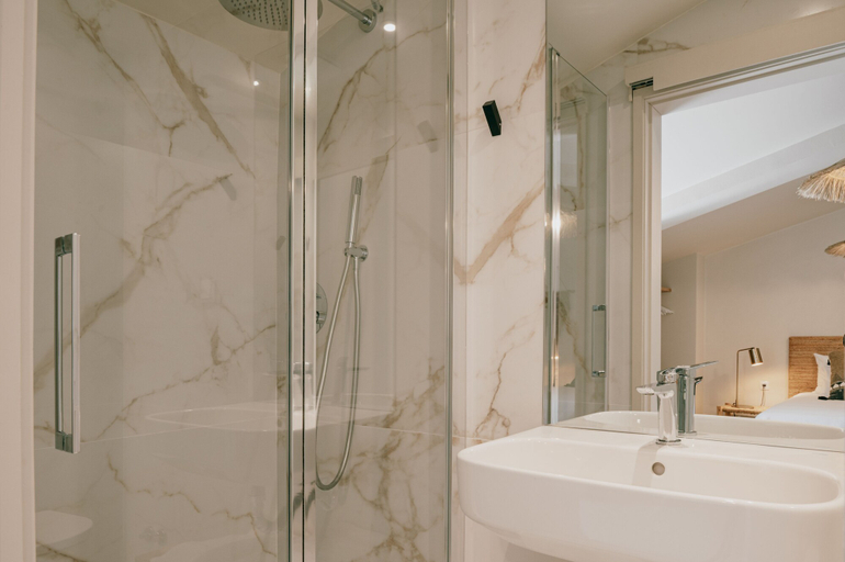 Bathroom 4, Casa Az-Zagal, Sousel