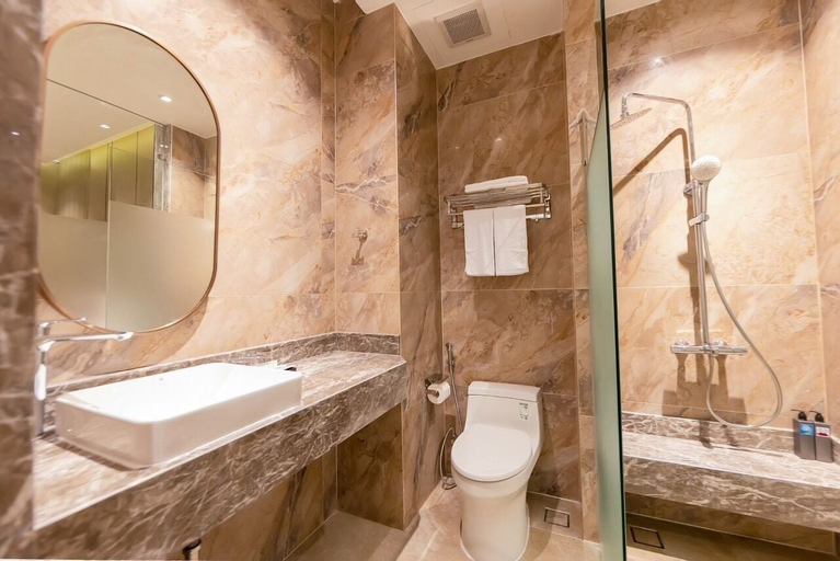 Bathroom 4