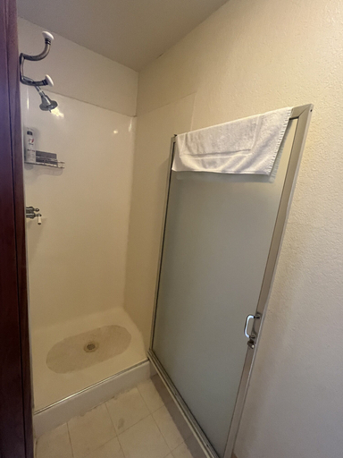 Bathroom 3, Delta Queen Lodge Bar Restaurant, Sacramento