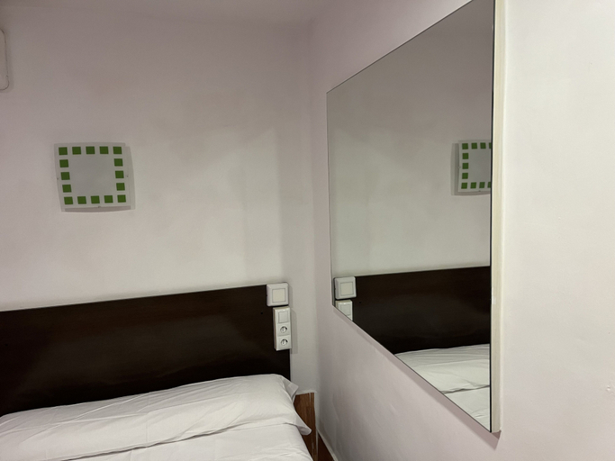 Bedroom 4, Las vegas, Madrid