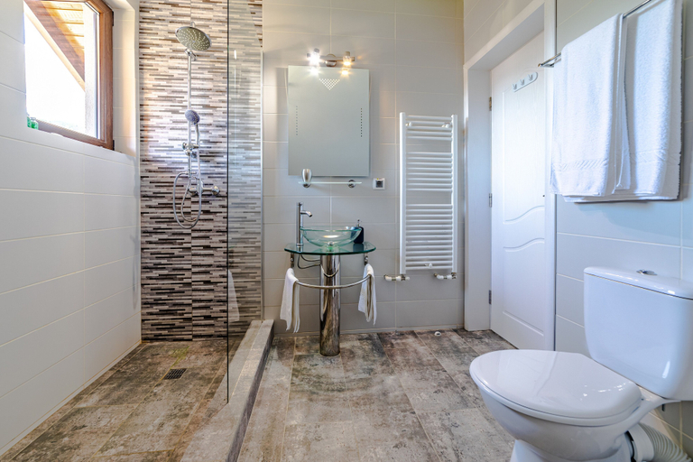 Bathroom 3, YAEL LUXURY APARTMENTS 2, Busteni