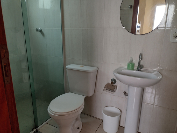 Bathroom, Rua Maria Tognini 450, Praia Grande