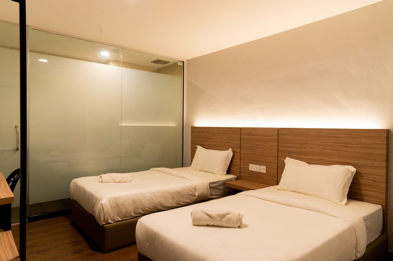 Bedroom 25