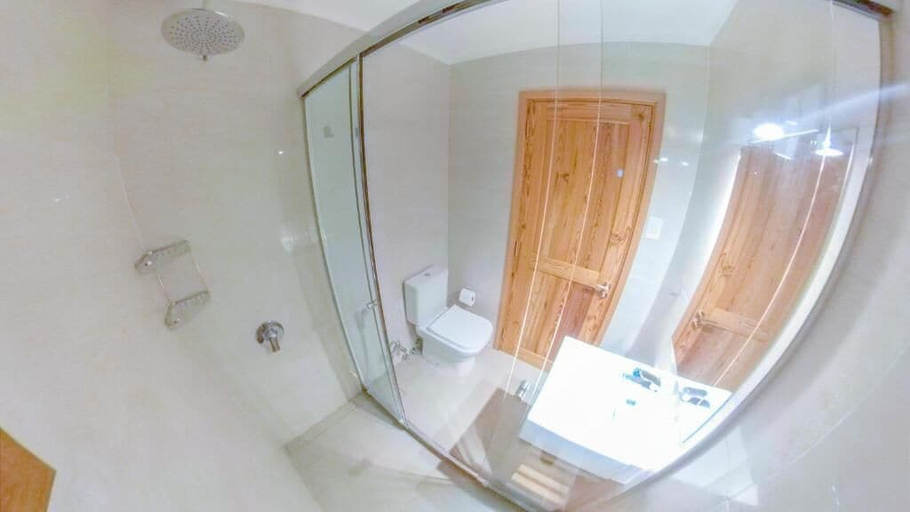 Bathroom 3, Muelles del Diablo Tranquilo, n.a289