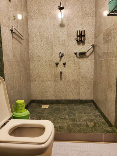 Bathroom 4, Edaala Comfort, Langata