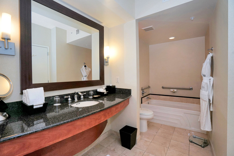 Bathroom 3, Tr Luxury Beach Resort by FMM, Miami-Dade