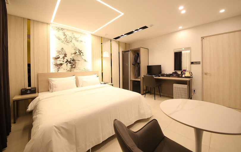Bedroom 4, Brown Dot Hotel Sinan, Buk