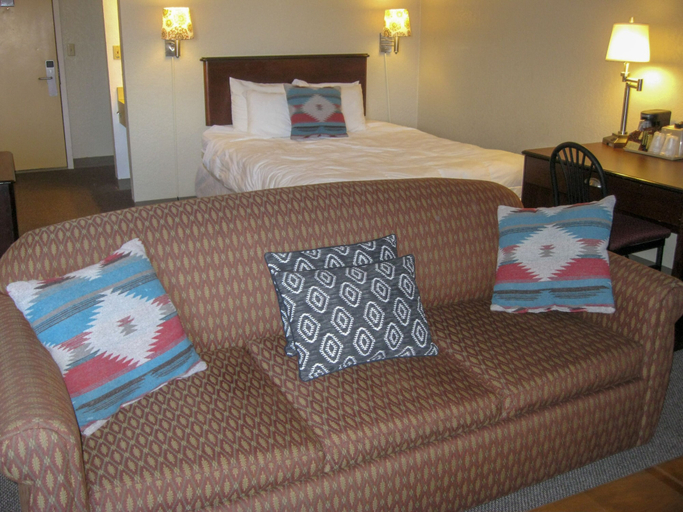 Bedroom 4, Cedar Hill Lodge, Mackinac
