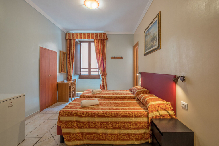 Bedroom 5, Alessandro Palace & Bar - Hostel, Rome