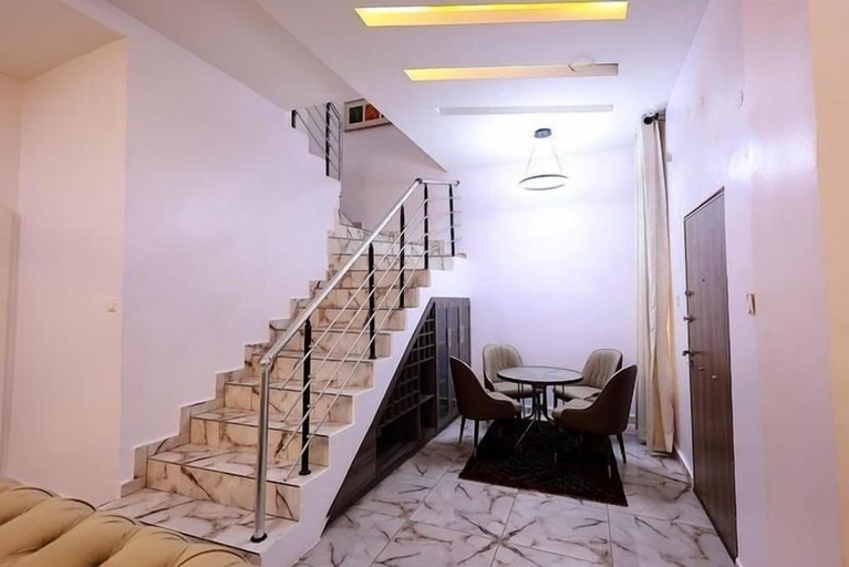 Others 5, 15 Sule Olusesi Rd, Eti-Osa