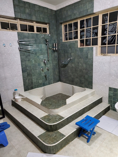Bathroom 4, Edaala Comfort, Langata