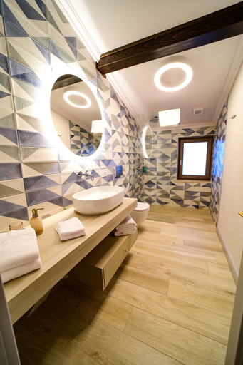 Bathroom 4, First apartments, Focsani