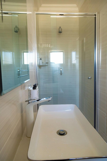 Bathroom, Olive Comfort Boutique Luxury Suites, Kwekwe