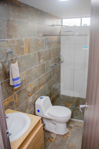 Bathroom 3, EDIFICIO CAMILA, Manizales