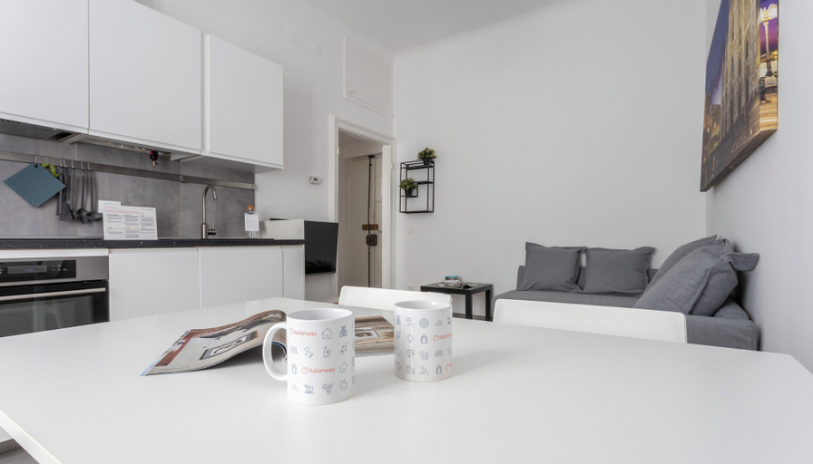 Others 4, Italianway - Villoresi 25, Milano
