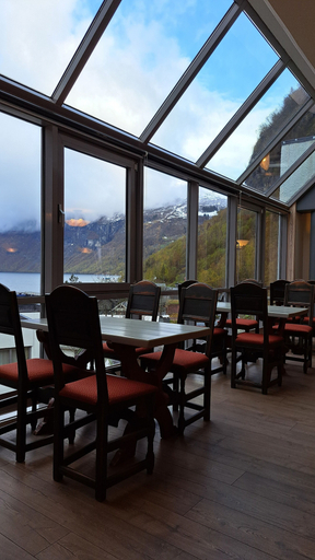Food & Drinks 5, Havila Hotel Geiranger, Stranda