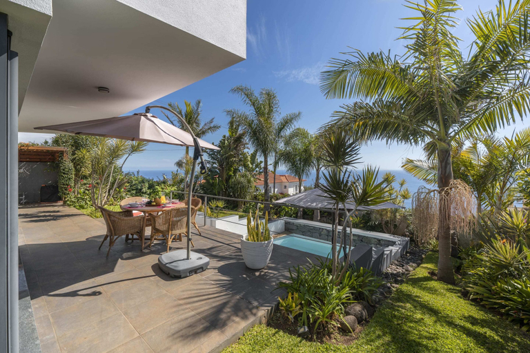 Others 5, Pool, Garden and sea View - Villa Hibiscus, Calheta