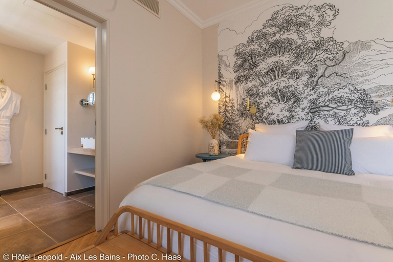 Bedroom 3, Belle Epoque, Savoie