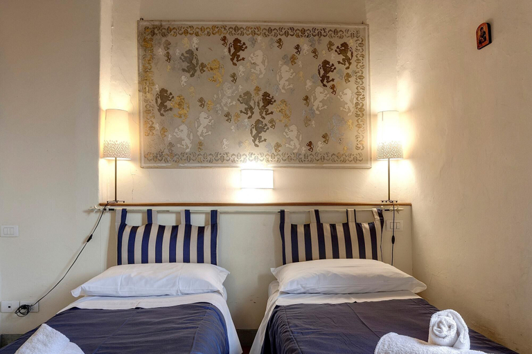 Room 3, Leoni 10 in Firenze With 1 Bedrooms and 1 Bathrooms, Florence