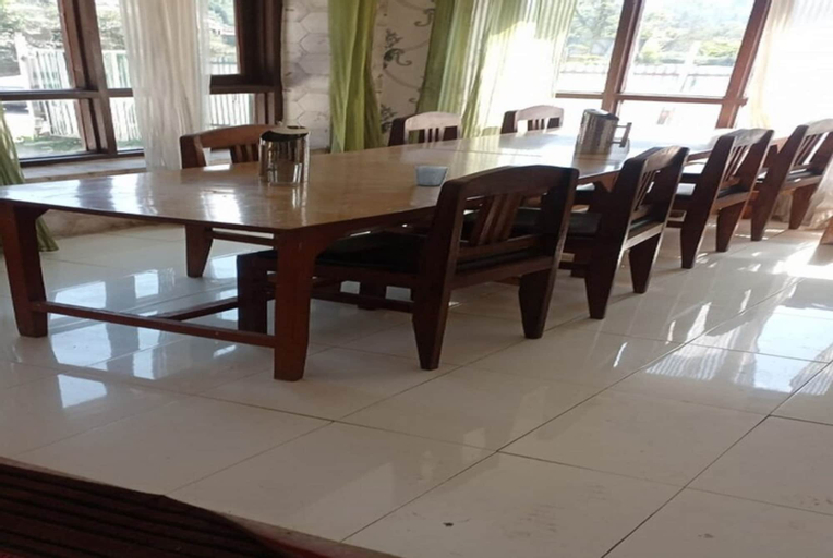 Dining Room 12