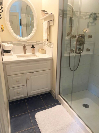 Bathroom, Cottage on Caledonia Bed & Breakfast, Perth