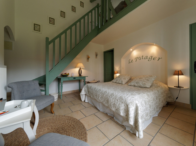 Bedroom 3, Les Célestines, Marne