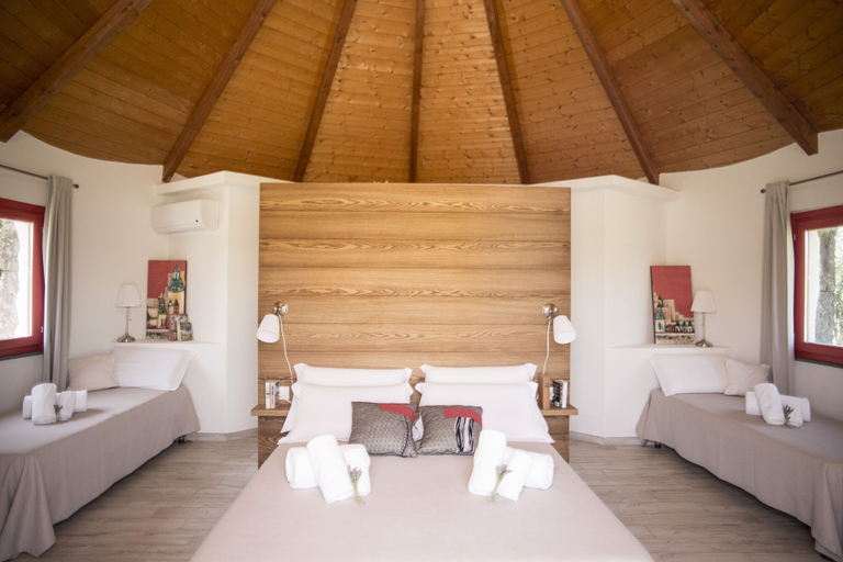 Bedroom 3, Is Cheas wine farm boutique hotel, Oristano