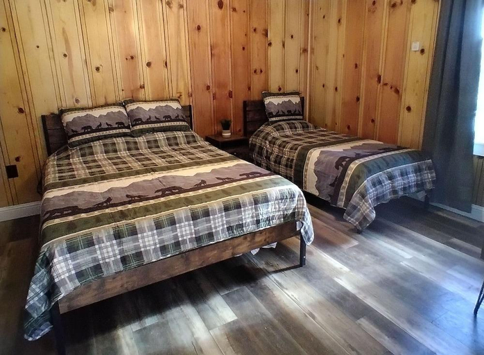 Bedroom 3, Lakeshore Resort, Fresno