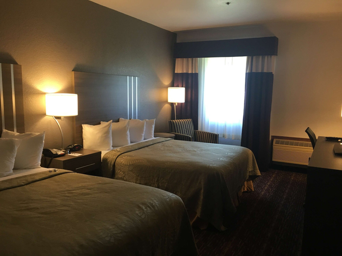 Bedroom 5, SureStay Plus Hotel by Best Western Edmond, Oklahoma