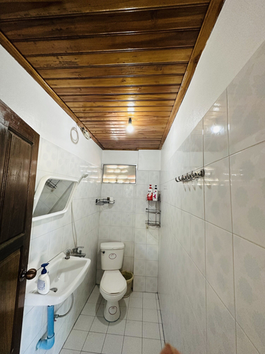 Bathroom 3, Villa Alounsavath Mekong Riverside, Luang Prabang