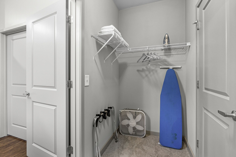 Others 5, Furnished Apartments in Decatur Square, DeKalb