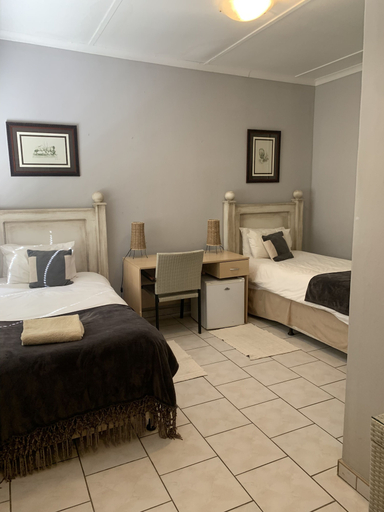 Bedroom 4, Hotel Pension Casa Africana, Windhoek East