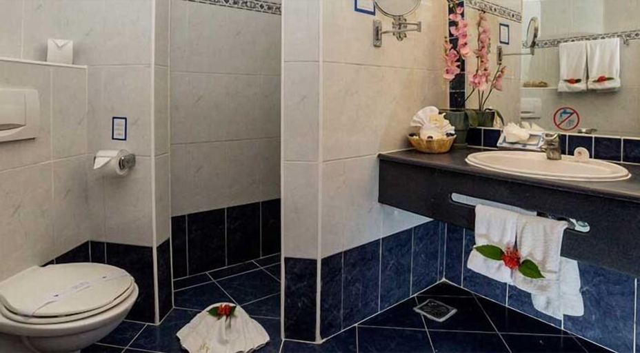 Bathroom, Dream Holidays Vacation, San Felipe de Puerto Plata