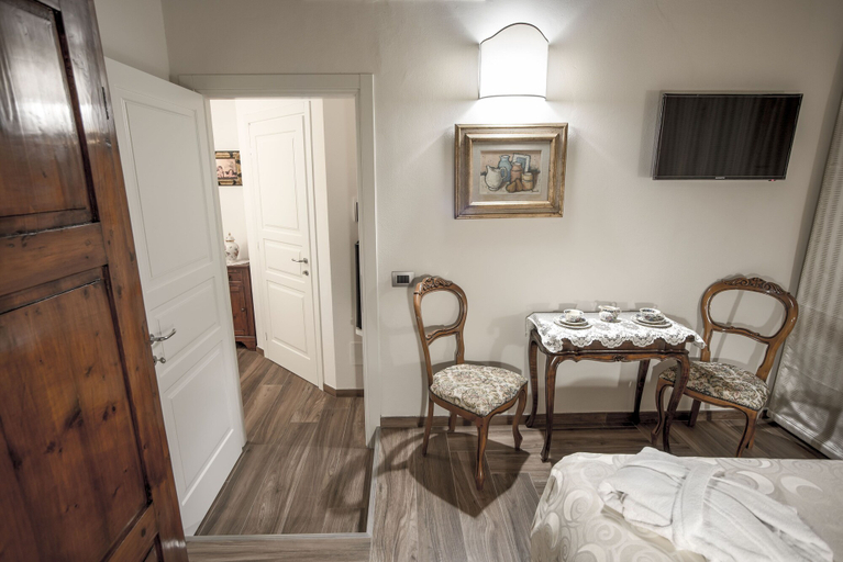 Bedroom 3, Residenza delle arti, Florence