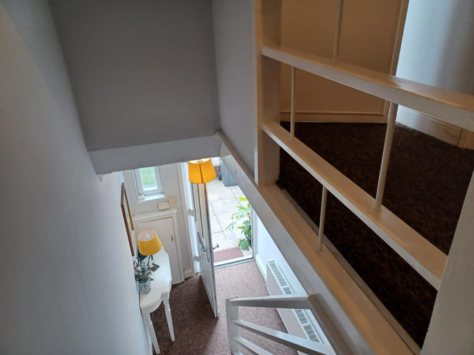 Others 5, Huku Kwetu - Milton House, Luton