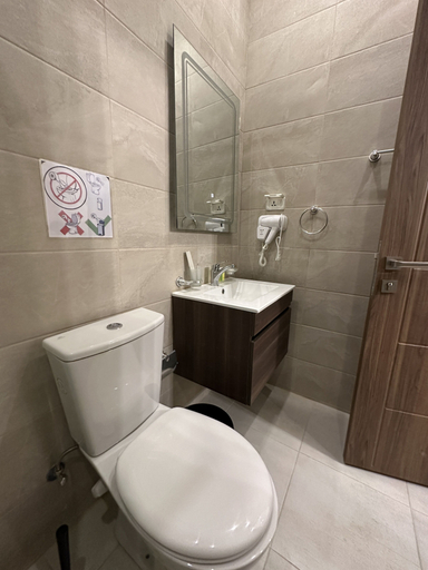 Bathroom 3, Jasmine flower hostel, Madaba