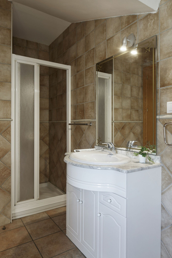 Bathroom 5, Leizarooms, Navarra