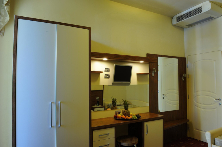 Others 5, Hotel In, Forli' - Cesena