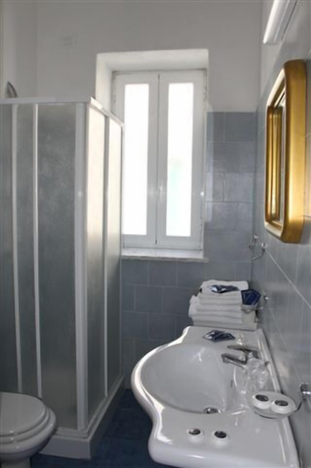 Bathroom 5, Locanda sul Mare, Napoli