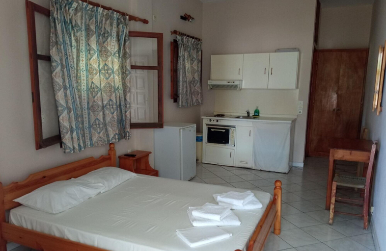 Room 3, Nikos Studio 4 in Gialiskari, North Aegean