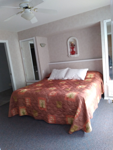 Bedroom 3, Fairmont Mountain View Villas, East Kootenay