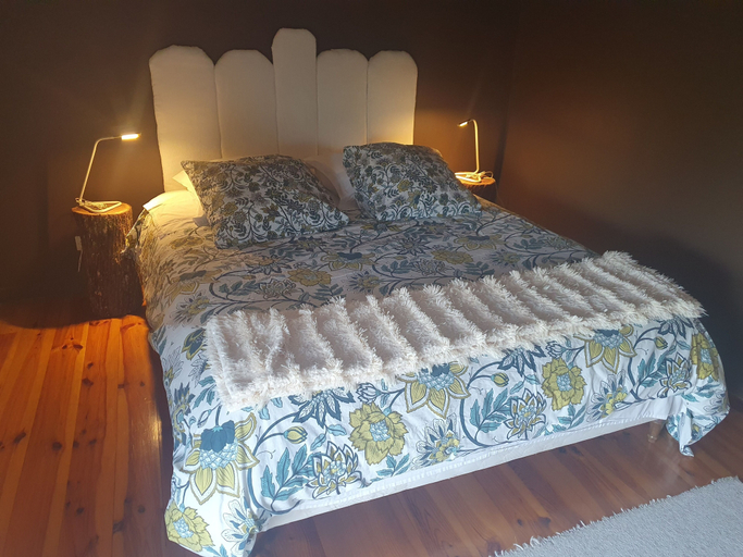 Bedroom 3, A la maison de Sophie, Hérault