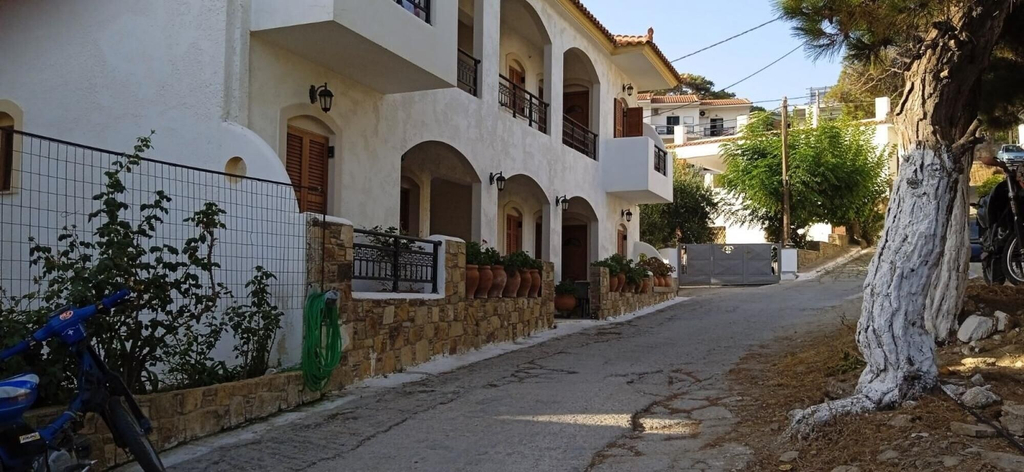 Room 2, Nikos Studio 4 in Gialiskari, North Aegean