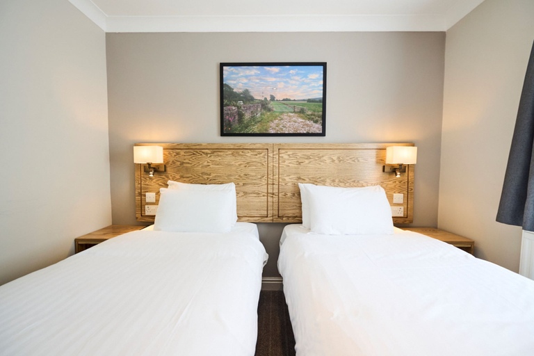 Bedroom 2, Red Lion Parbold, Lancashire