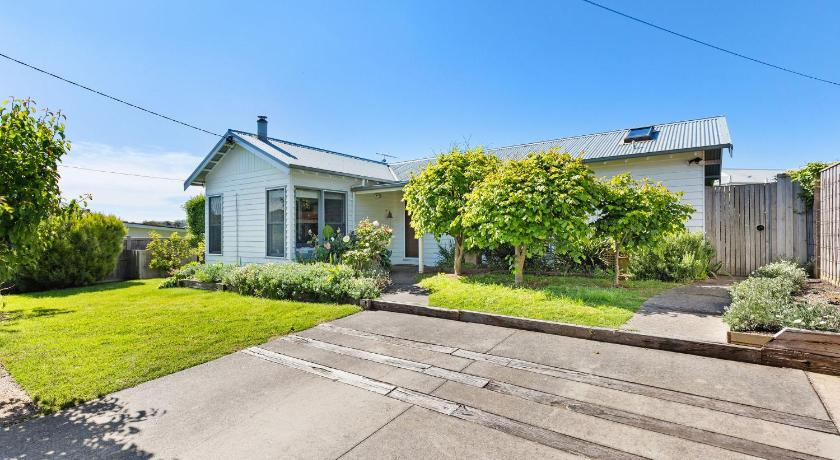 Luxury Cottage With Pool In Perfect Location, Mornington P'sula - South