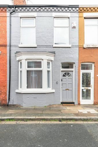 Exterior & Views, 3 Bed House - Sleeps 7 - Garden - Parking - Wifi, Sefton